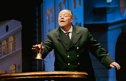 Cцена из «Доходное место»