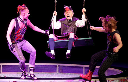 Cцена из «Тетка Чарли»