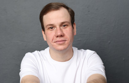 Павел Комаров