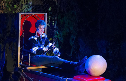 Ваня в сарафане