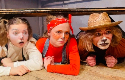 Сказка о том, как Лисёнок дружить учился