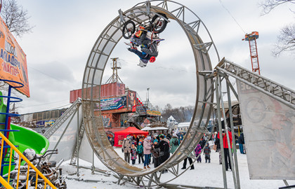 Семейное шоу каскадеров Мастера Панина "Новогодняя сказка"