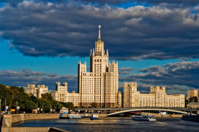 Семь сестер: тайны московских высоток