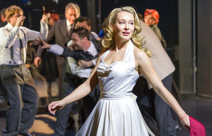 Scene from «Дорога перемен»