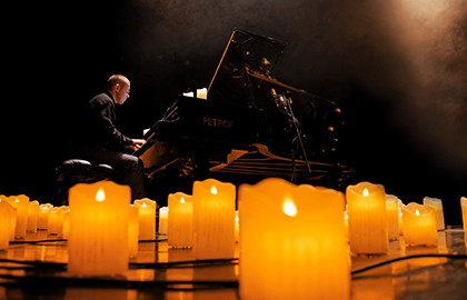 Людовико Эйнауди: Неоклассика при свечах