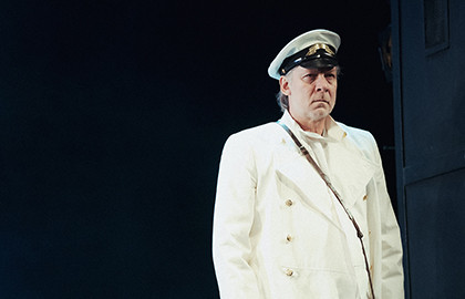 Cцена из «Поминальная молитва»