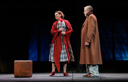 Scene from «Старомодная комедия»