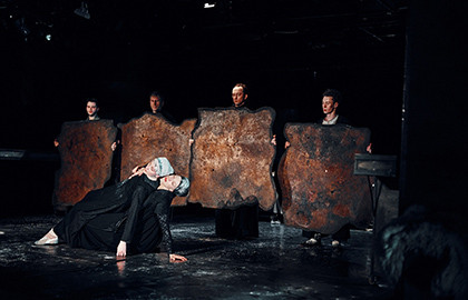 Cцена из «Материнское поле»