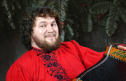 Михаил Коломыцев. Новогодняя гармонь