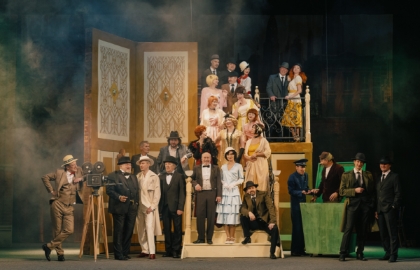 Cцена из «Леди на день»