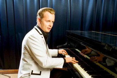 Денис Мажуков. Рок-н-ролл шоу