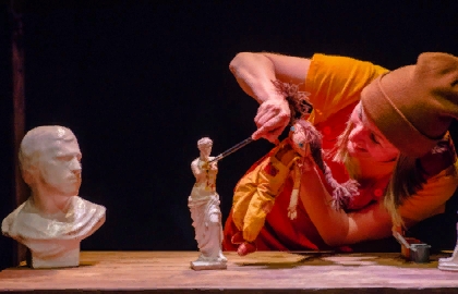 Cцена из «Меня удочерила Горилла»