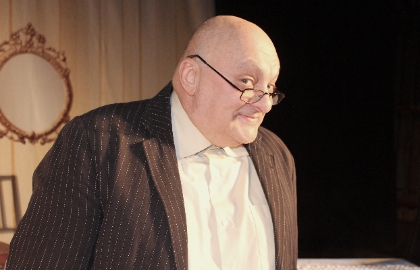 Cцена из «Одинокая насмешница»