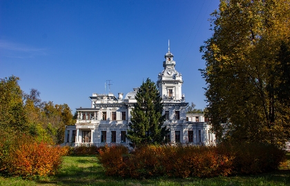 Усадебное трио