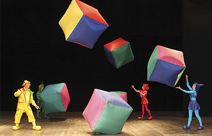 Надувное шоу