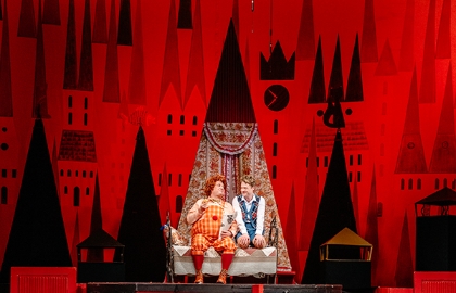 Малыш и Карлсон, который живет на крыше