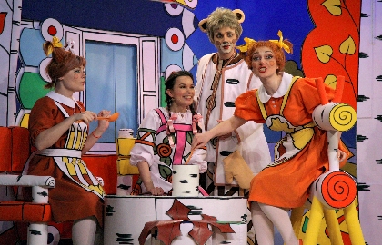 Scene from «Три медведя»