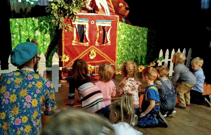 Cцена из «Теремок»