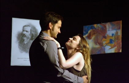 Cцена из «Двое в комнате, не считая Менделеева»