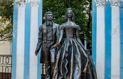 Старый Арбат - прогулка по русскому Монмартру