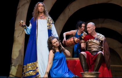 Cцена из «Басни по-взрослому»