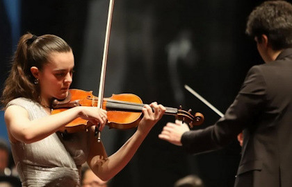 Ягмур Туна (скрипка)