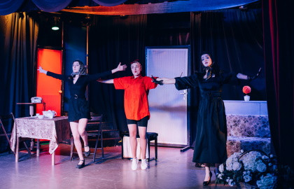 Cцена из «МЫллионер из Парижа»