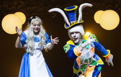 Алиса в стране чудес