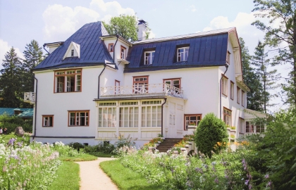 Поленово (с прогулкой на теплоходе по Оке и посещением Бехово - самой красивой деревни в мире)