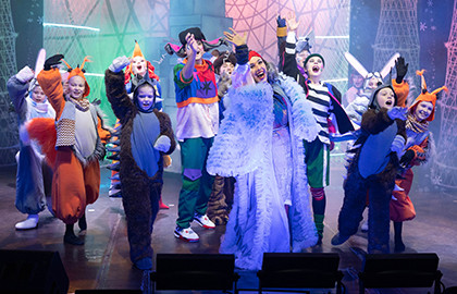 Баба Яга и новогодний переполох