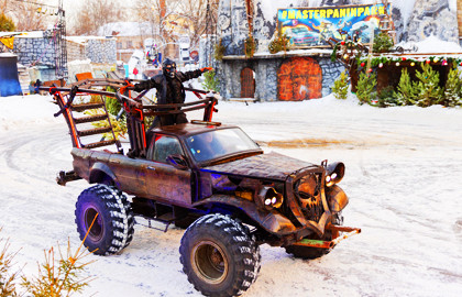 Новогодняя Елка у каскадеров "Тайна Планеты Роботов"