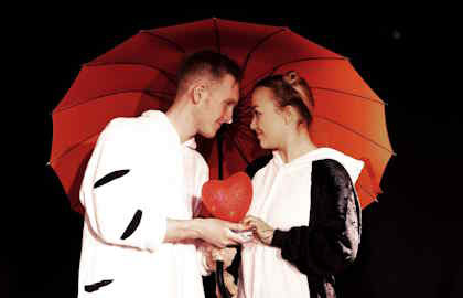 Дед Мороз и Снегурочка в сказке о дружбе Тигрёнка и Медвежонка