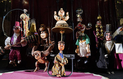 Цирк на нитях