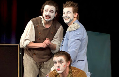 Scene from «Плутни Скапена»