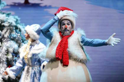 Как зажечь елку