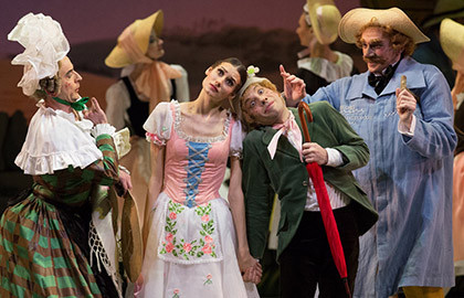 Scene from «Тщетная предосторожность»