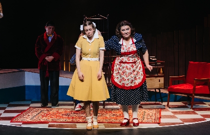 Про девочку и цветок