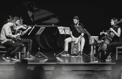 Cцена из «Неоклассика. Лучшее Simple Music Ensemble. Ханс Циммер / Макс Рихтер»