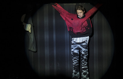 Scene from «Немножко Слишком одиноко»