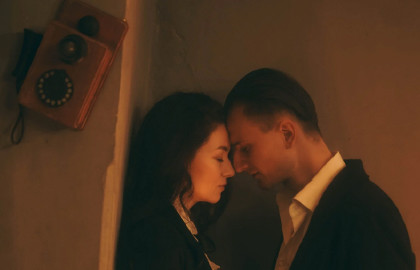 Жена Хармса