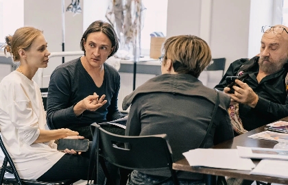 Scene from «Двое на качелях»