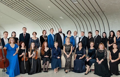 Не жалею, не зову, не плачу...