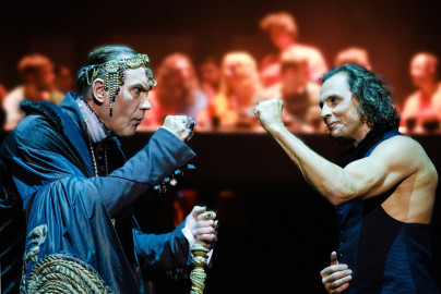 Scene from «Леонардо»