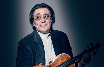 Cцена из «Спектакль «Кроткая». XVI Зимний международный фестиваль искусств»