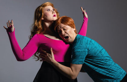 Scene from «Друг на Час»