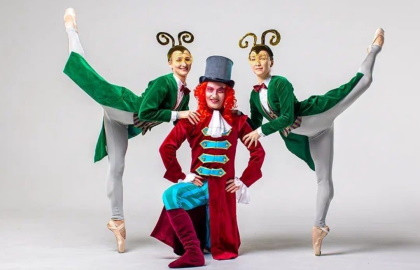 Cцена из «Алиса в стране чудес»