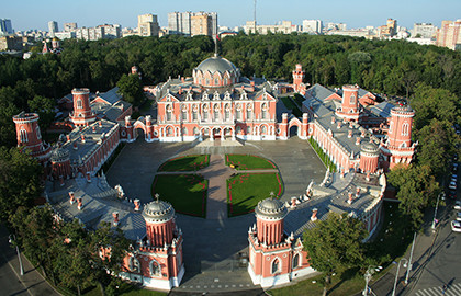 Петровский путевой дворец