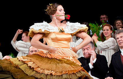 Cцена из «Женитьба»