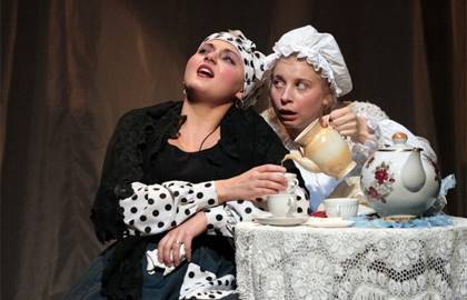 Scene from «Грёзы любви, или Женитьба Бальзаминова»