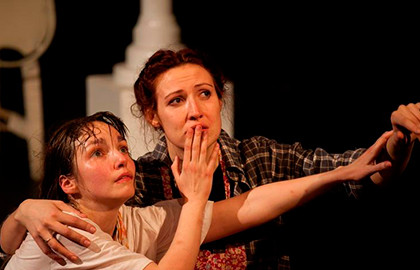 Scene from «Сотворившая чудо»